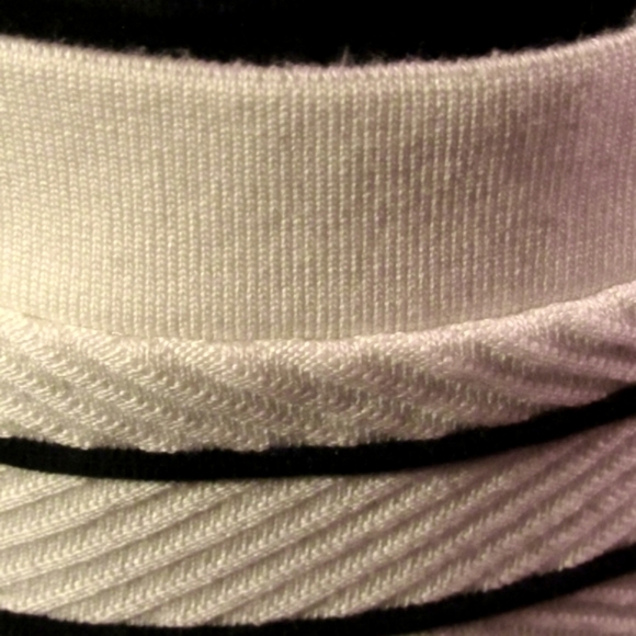 ❣️ Sexy Bodycon Cream-Black Stripe Texture Pencil Skirt - MJ - Picture 4 of 8